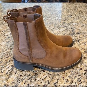 Clarks Brown Boots in size 7.5